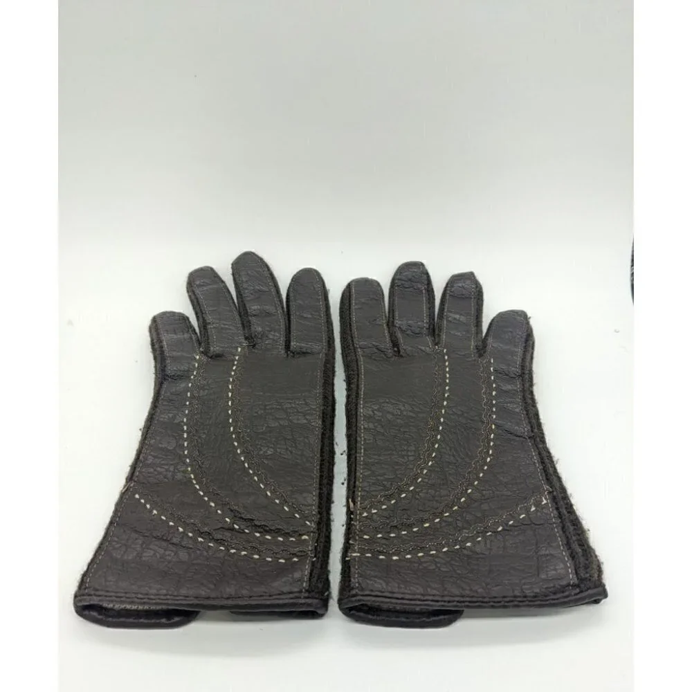 Women's Genuine Leather Winter Gloves Lined With Insulation Size Medium.